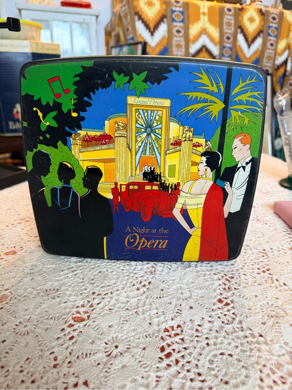Vintage Tin A Night At The Opera
